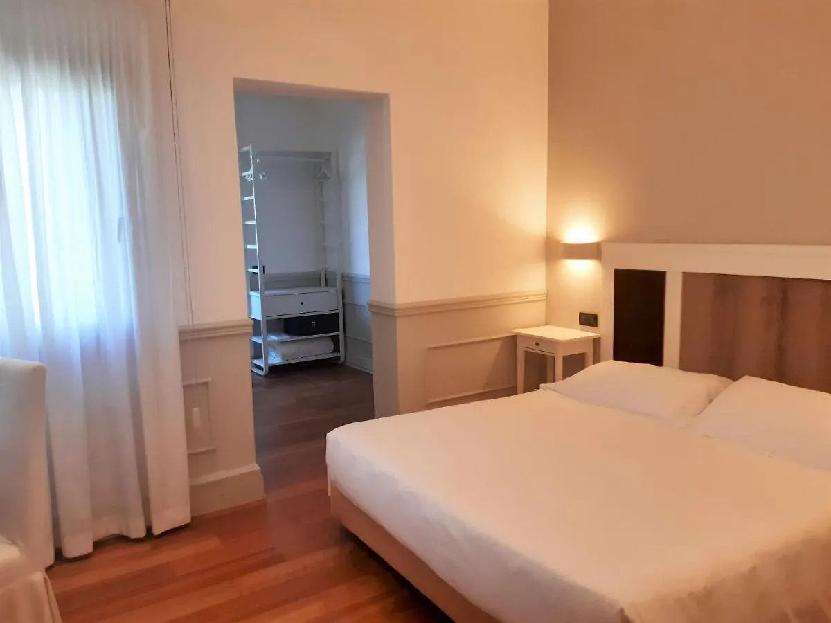 Hotel Antico Mulino Scorze 3*,  Italy