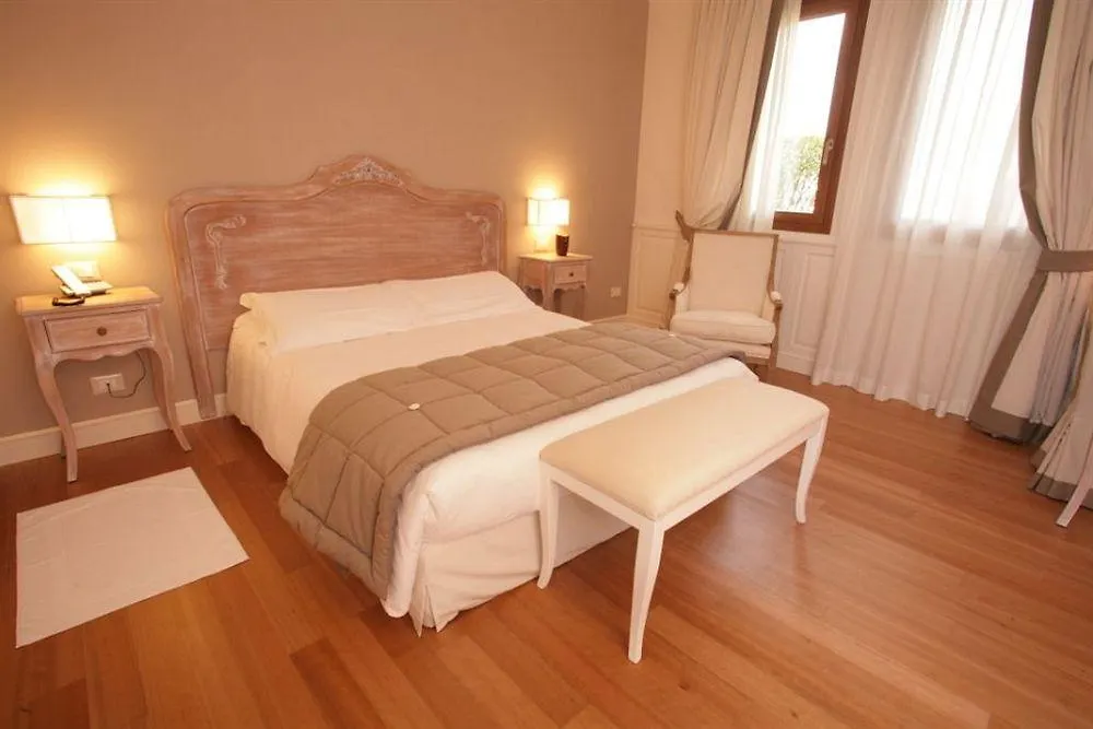 Hotel Antico Mulino Scorze 3*,  Italy